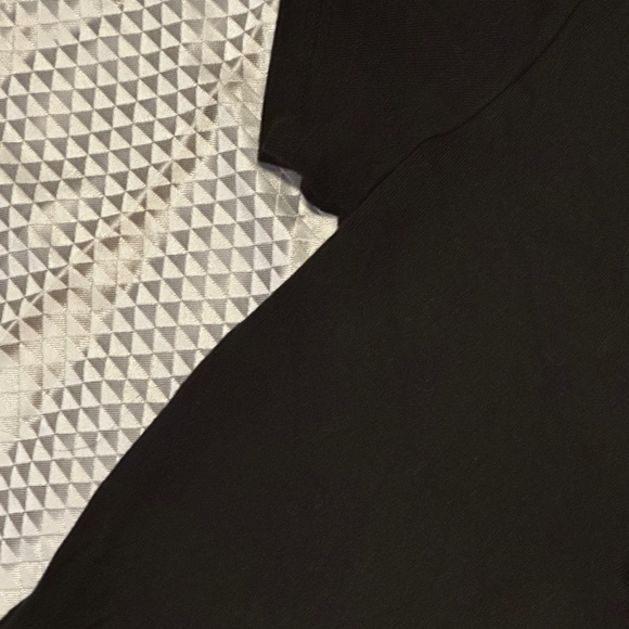 Crop Top - Picture 2 of 5